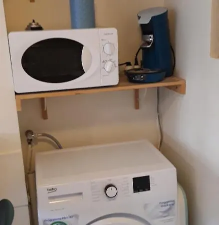 Avec Terrasse Et Jardinet En Centre *